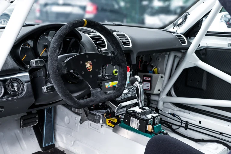 porsche 981 cayman gt4 clubsport early 911s 6